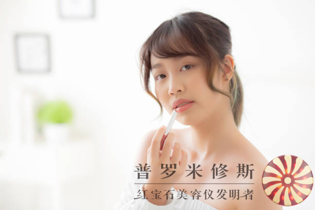 淡紋美容儀：低價(jià)實(shí)現(xiàn)高效淡化細(xì)紋效果，讓你煥發(fā)青春活力！