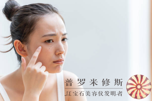 松弛肌膚不再困擾！緊致美容儀助你重塑緊致輪廓！