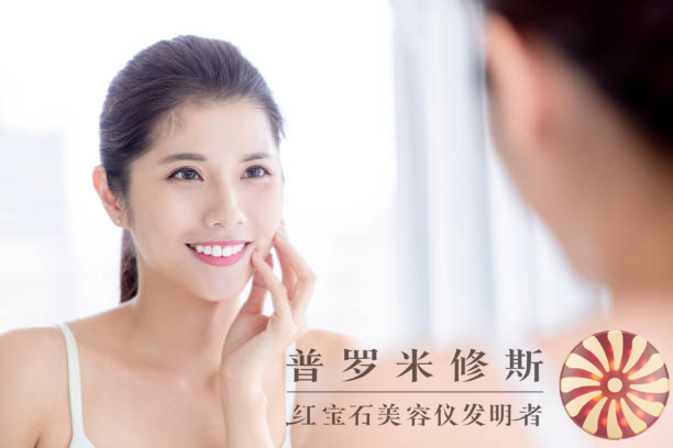 抗初老美容儀：科技進步，讓你重拾青春美麗！