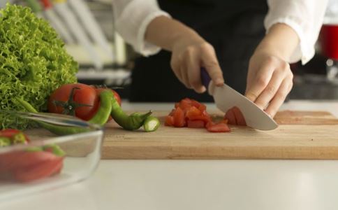 營養(yǎng)果汁讓女人祛斑不難