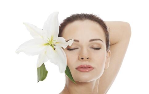 七個(gè)核心秘籍助你擺脫痘印，擁抱嫩滑肌膚