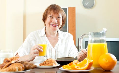女子為祛斑狂吃5斤荔枝 患“荔枝病”突然暈厥