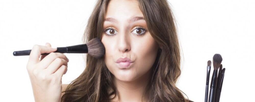 中醫(yī)祛斑四大秘術：瞬間抹除斑點，讓你的肌膚煥然一新！