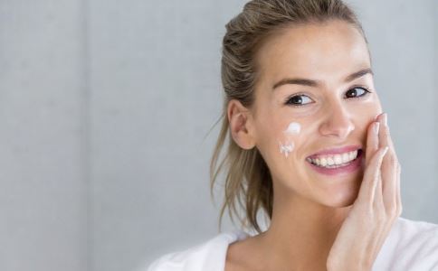 光子去黃褐斑：輕松六步，肌膚煥然一新！