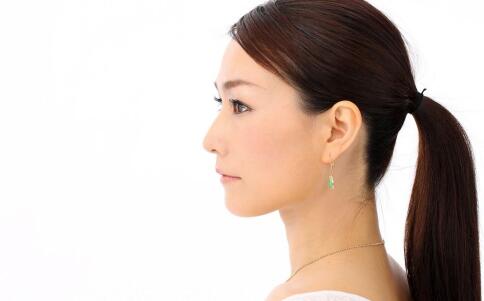 獨家揭秘：治雀斑的神奇秘方，讓你告別斑點，重拾無瑕美?。? />        </a>
                                </div>
                            <div   id=