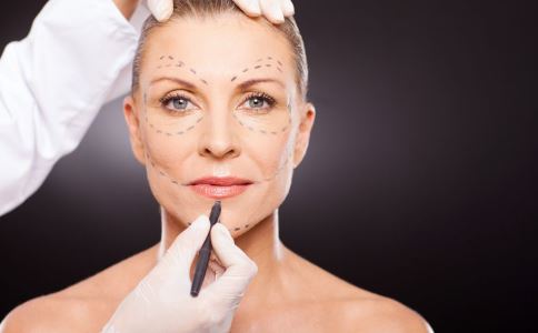 激光祛斑的完整攻略：一步步揭秘，助你安全有效地?cái)[脫雀斑困擾！