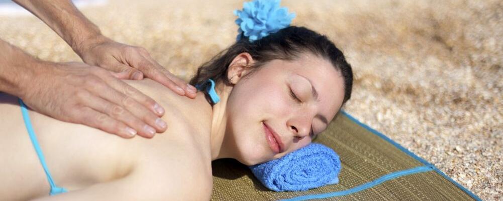 中醫(yī)祛斑神秘密籍：16大絕世偏方，讓你肌膚煥發(fā)光彩！