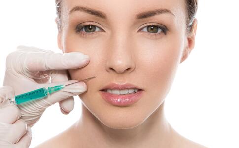 果蔬的力量：獨家配方，打造無法抗拒的無斑美人肌膚！