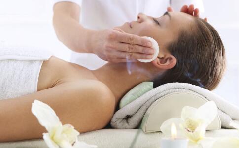 祛斑神奇竅門，讓你先行“下斑”，肌膚煥然一新！