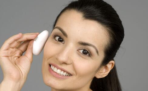 斑點(diǎn)拯救者！神奇祛斑秘方，讓肌膚重?zé)ㄇ啻汗鉂桑? />        </a>
                                </div>
                            <div   id=