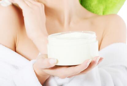 揭秘！臉上長(zhǎng)斑的神秘原因，以及祛斑的最佳飲品選擇！