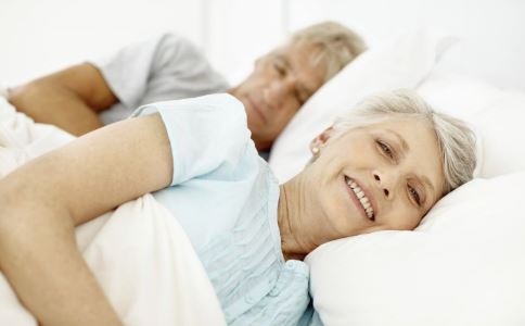 重返年輕：六大神奇偏方，輕松去除老年斑，重拾風(fēng)采！