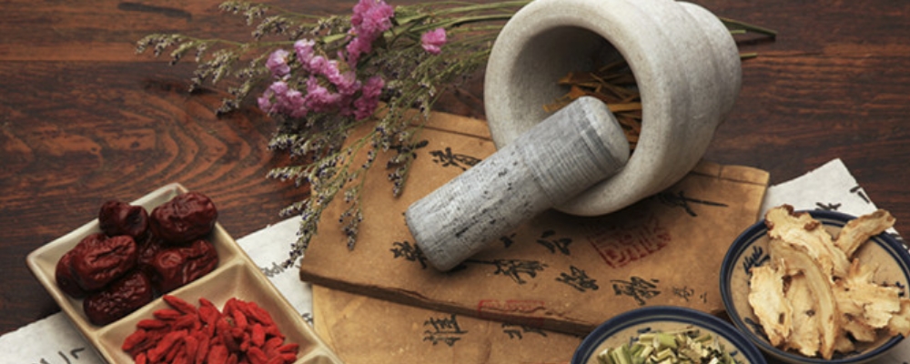 神奇祛斑法：醋泡雞蛋，讓斑點(diǎn)一夜消失，肌膚煥然一新！