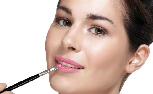 煥然一新，色斑隱形！激光祛斑美白，讓肌膚重歸無暇！