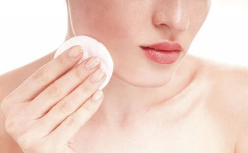 瞬間祛斑的神奇秘方！女性輕松擁有無瑕肌膚不再是夢！
