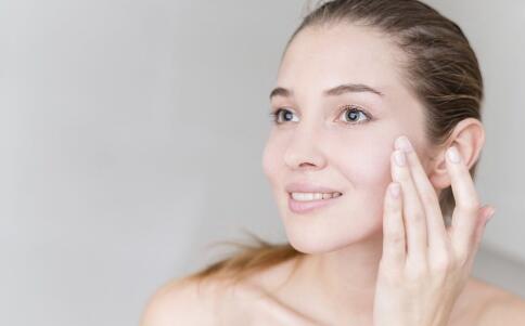 白醋美肌奇術：瞬間祛斑，美白立竿見影，效果驚人！