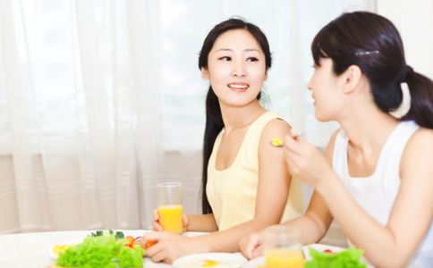 斑點(diǎn)再見，美麗重現(xiàn)：女性專用祛斑食譜，讓你輕松擺脫斑點(diǎn)困擾！