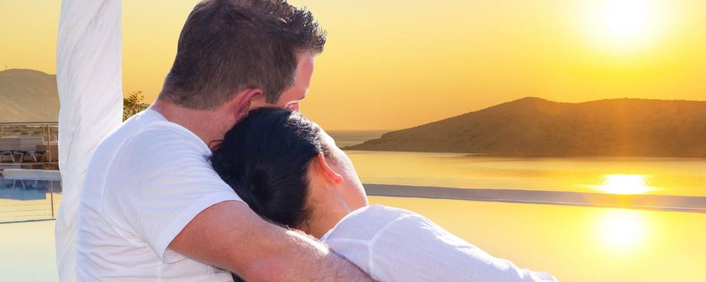 斑點(diǎn)拜拜，美肌回來：按摩這5個(gè)神奇穴位，祛斑效果翻倍！