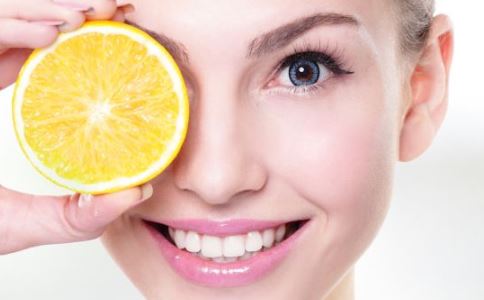 夏季美白大作戰(zhàn)！斑點(diǎn)無(wú)處藏身，三款食療方助你祛斑！