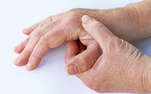 食鹽過多也是長斑原因