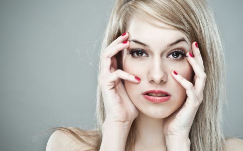 激光祛斑過(guò)程大曝光