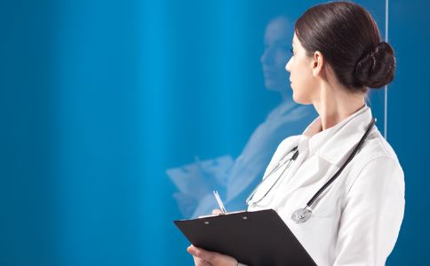 4個祛斑秘方讓你遠(yuǎn)離斑點(diǎn)的煩惱