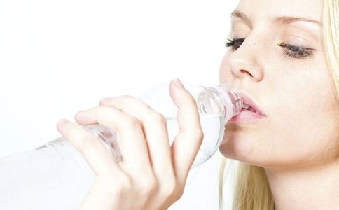 新奇水果皮祛斑妙法