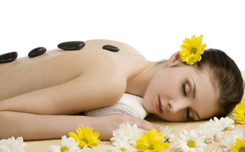 吃什么食物祛痘和粉刺最有效