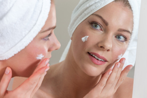 自制美白祛斑補(bǔ)水面膜