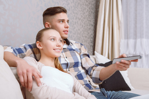 月經(jīng)不調(diào)導致臉上長斑吃什么