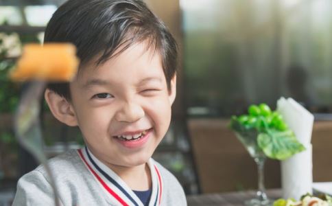 跟臉上皺紋說bye的六大食物