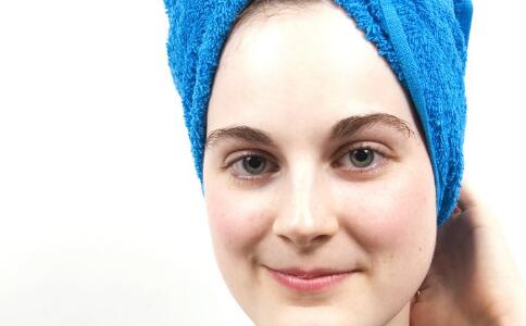 按摩 輕松按掉臉部皺紋