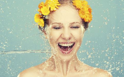 如何安全有效去除皺紋