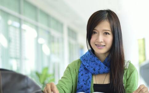 怎么根據(jù)年齡選擇除皺方式