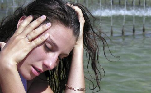 女人唇部老化 五個妙招重現(xiàn)動人櫻唇