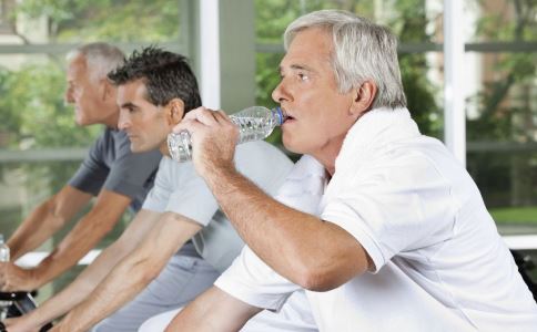 飲食搭配 老人健康百歲